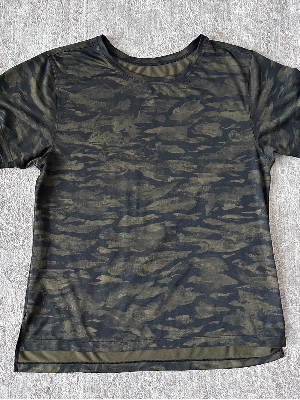 LULULEMON Women’s Sz  L Camo Activewear Relaxed Black Brown Short Sleeve T-Shirt